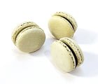 Chocolate and Blackcurrant Macarons| Perfect for your next holiday feast.